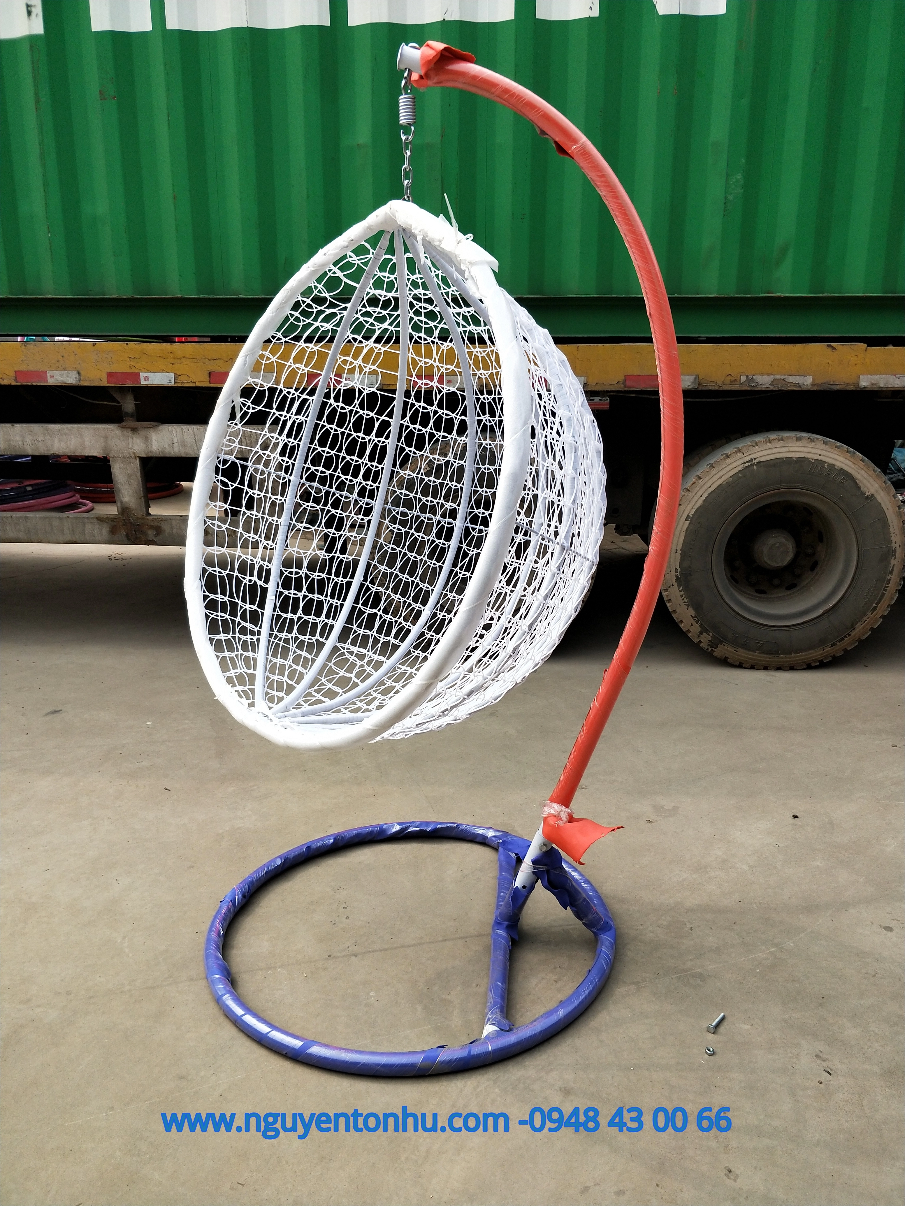 xich du khung nhom luoi textilene 834 - Xích đu khung nhôm nhựa mây ngoài trời TP HCM